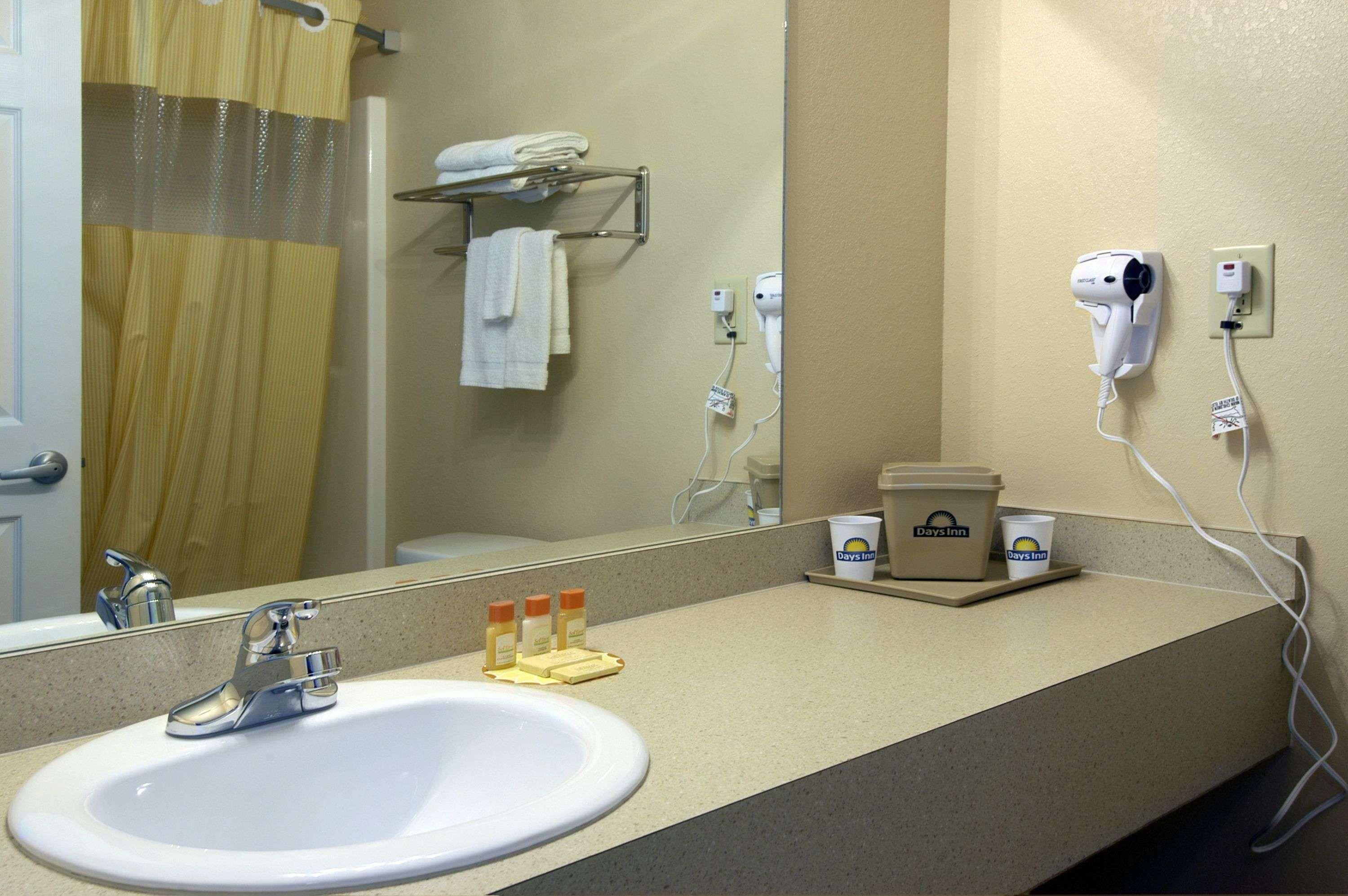 Days Inn Of Сентр Номер фото